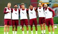 Galatasaray'da yol ayrılıkları görünmeye başladı