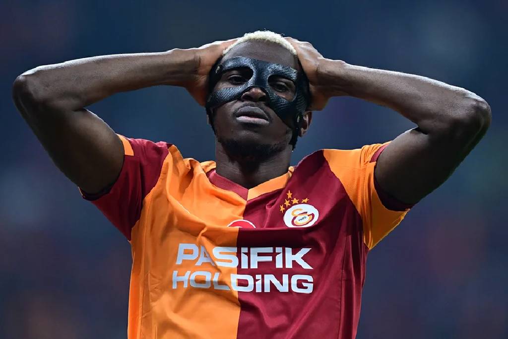 Osimhen'de korkulan oldu: Kritik maçta yok