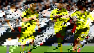 Fenerbahçe, geriden gelerek Beşiktaş'ı deplasmanda mağlup etti: 3-2