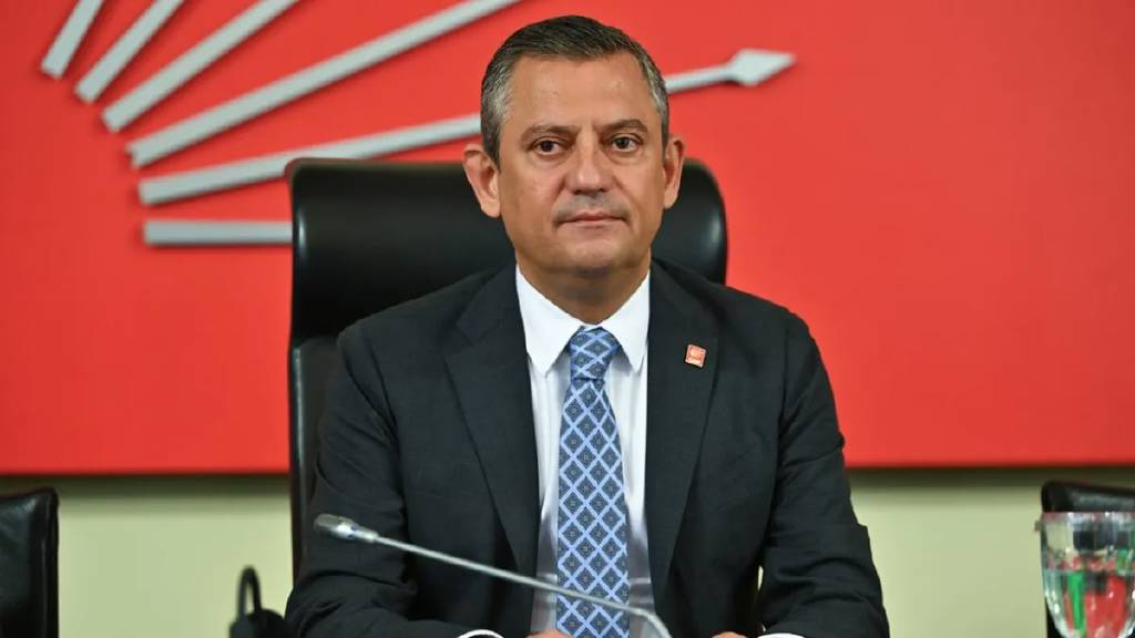 Özgür Özel: "CHP 'de başörtülü vekiller olacak"