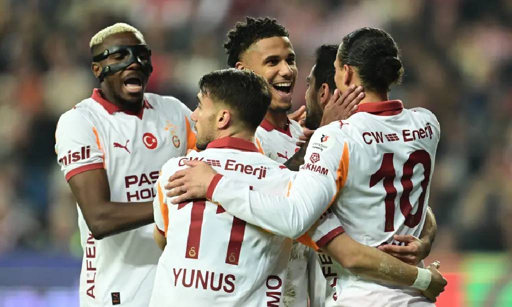 Galatasaray, 3 puanı 4 golle aldı