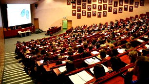 Üniversiteleri 4 yerine 3 yılda bitirecek yeni düzenleme yolda