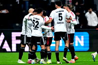 Beşiktaş, derbide son sözü söyledi: Beşiktaş 2 - 1 Fenerbahçe