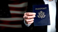 ABD, vize vereceği turistlerin sosyal medya hesaplarına bakmayı planlıyor