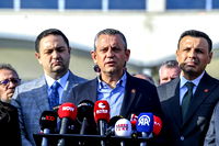 Özgür Özel, Silivri'de İmamoğlu ile görüştü