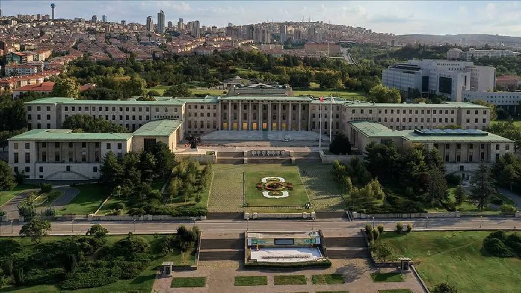 TBMM'de taciz iddasi üzerine 4 kişi gözaltına alındı