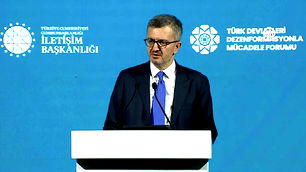 "Dezenformasyon hakikate karşı bir tehdittir"