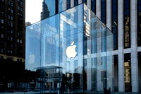 Apple'da üst düzey yönetimde 3 günde 4 değişiklik