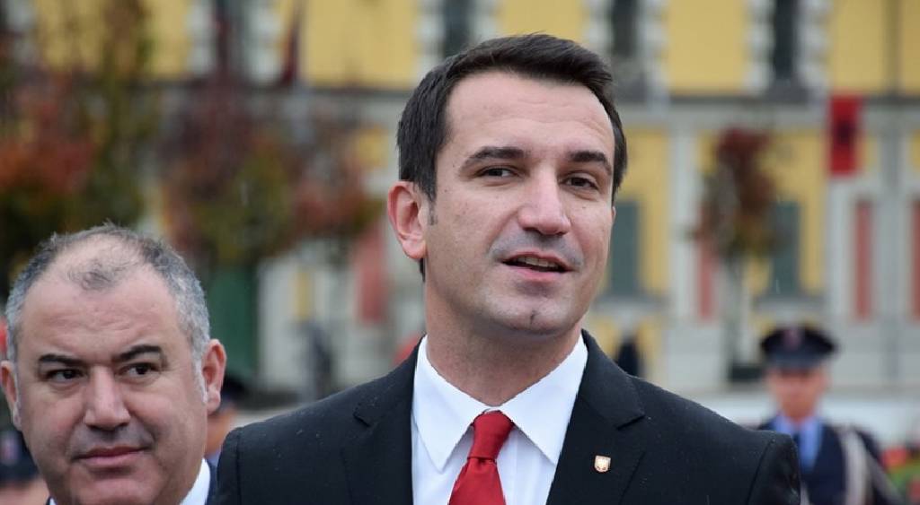 Tiran Belediye Başkanı Veliaj, yolsuzluk ve kara para aklamadan tutuklandı