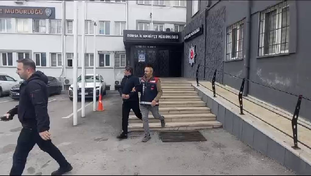 Kendini vali olarak tanıtıp, iş adamlarını dolandıran şahıs tutuklandı…