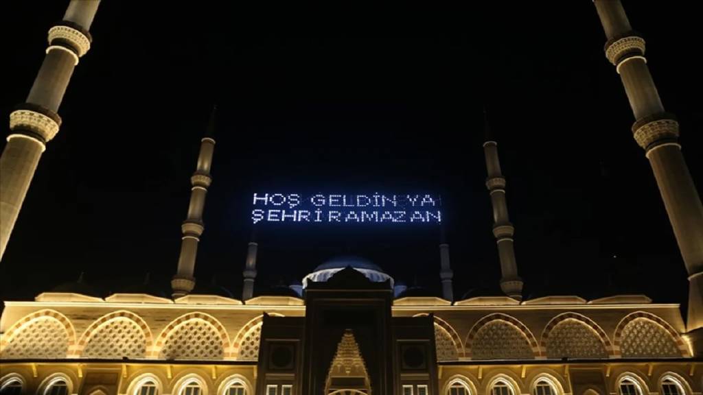 "On bir ayın sultanı" Ramazan başlıyor...