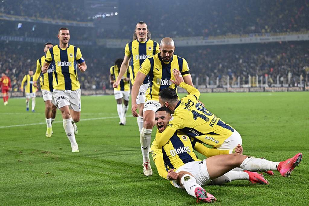 Fenerbahçe, Belçika temsilcisi Anderlecht'i ağırlıyor