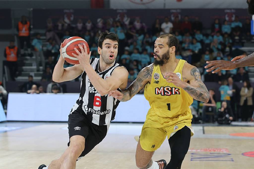 Beşiktaş Fibabanka, Mersinspor'u 83-63 mağlup ederek adını finale yazdırdı