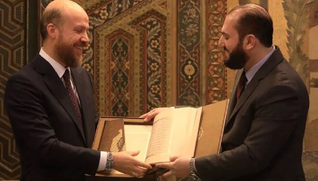 Bilal Erdoğan, Suriye lideri Ahmed Şara ile Şam'daki Emevi Camii'nde