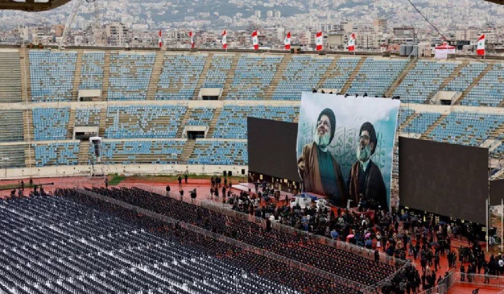 Lübnan'da hayat durdu! Nasrallah'ın cenazesi on binleri bir araya getirdi...