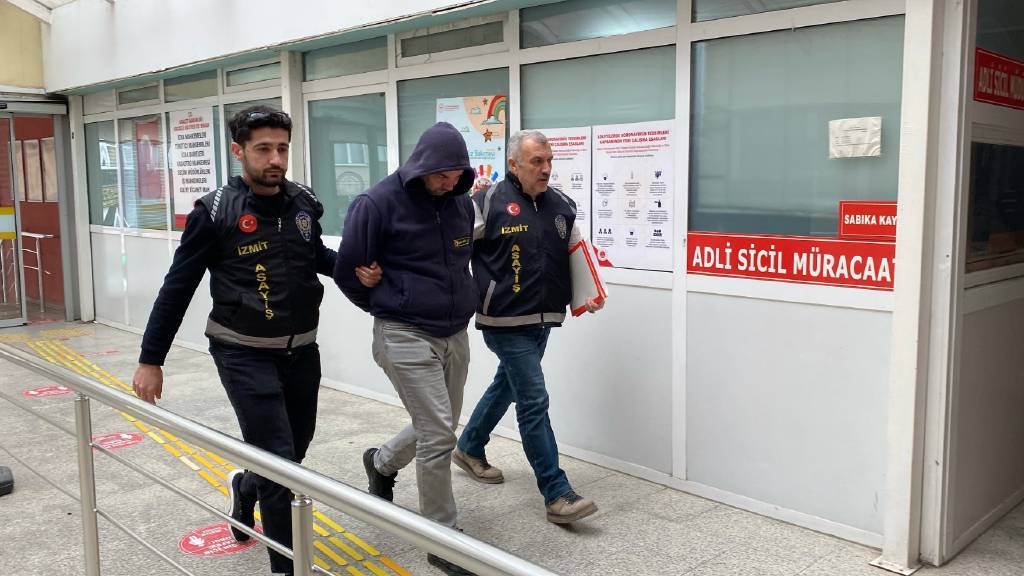 Kocaeli’deki baz istasyonlarından, 1 milyon 300 bin liralık akü çalan hırsız tutuklandı