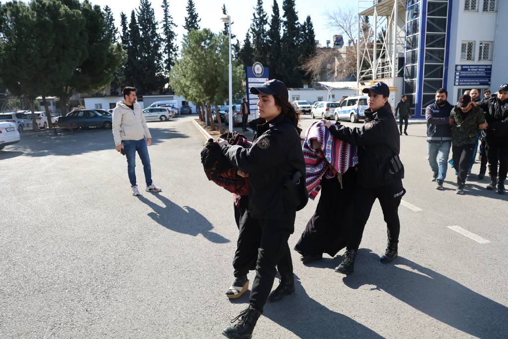 Böyle skandal görülmedi! Türkiye'den 20 bin dolara Avrupa'ya insan kaçırıyorlardı: Yakalandılar