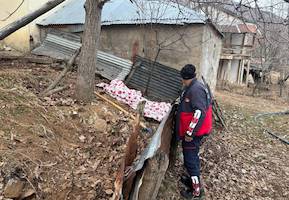 Tunceli’deki bahçesinde yaprakları tutuşturan yaşlı kadın, feci şekilde can verdi