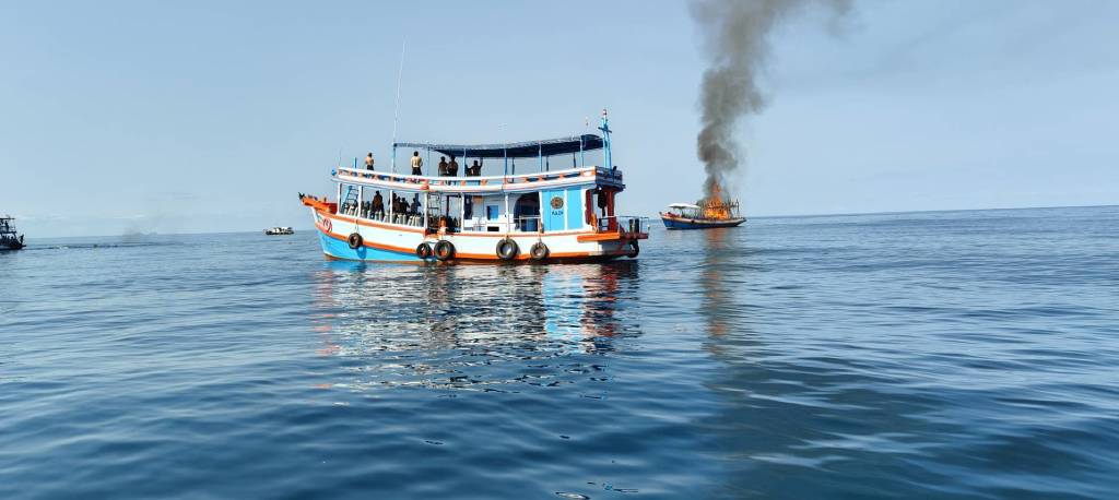 Tayland'da dalış teknesi yandı: İngiliz turist öldü