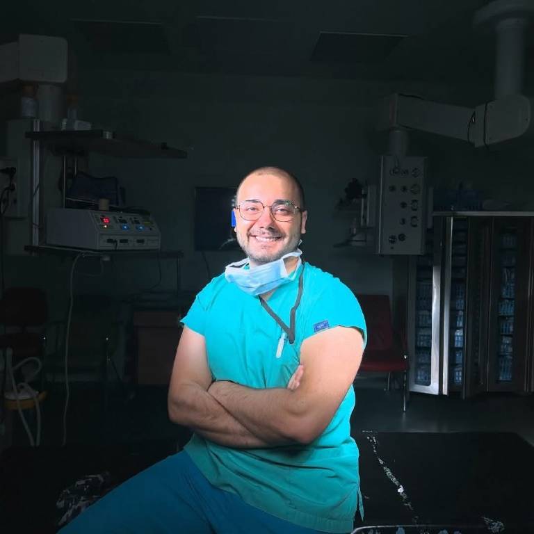 Niğde'de doktora bıçaklı saldırı!