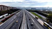 İstanbul'da yollar boş kaldı… Trafik yoğunluğu yüzde 6…
