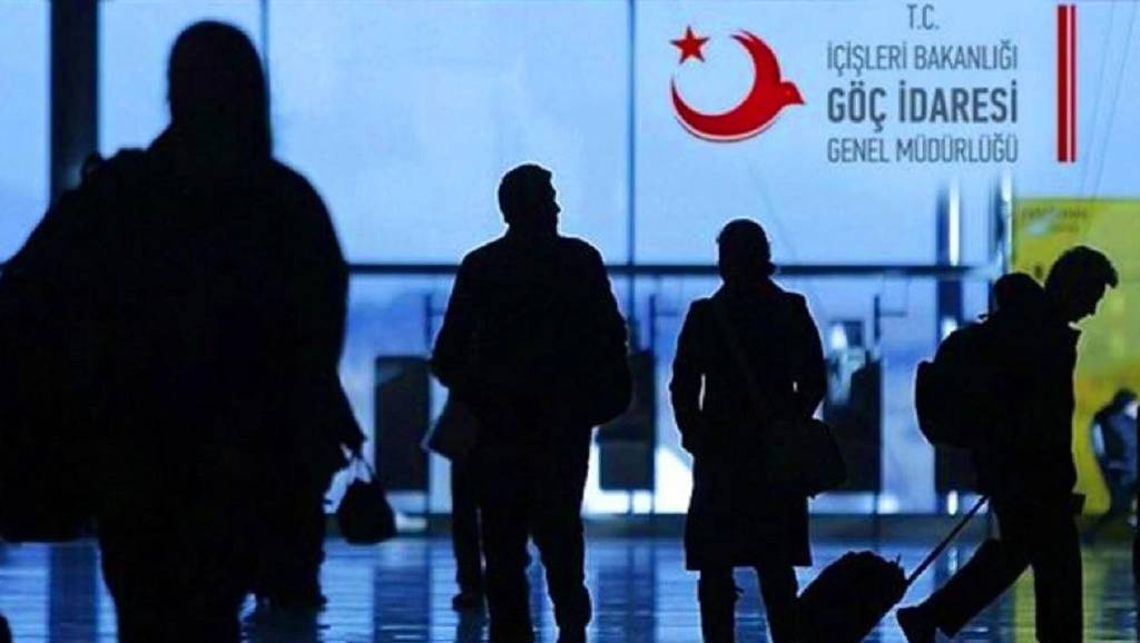 Göç İdaresi’nden yalanlama! Uygur Türkü 2 kişi, Çin’e gitmiyor…
