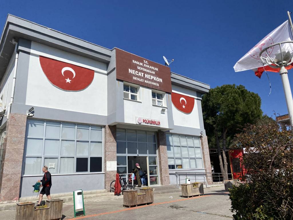 İzmir’deki devlet hastanesinde rüşvet çarkı! 11 gözaltı… Aralarında 3 uzman doktor var…