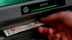 Bayram öncesi bankalardan ATM hamlesi! Günlük nakit çekme limiti değişti…