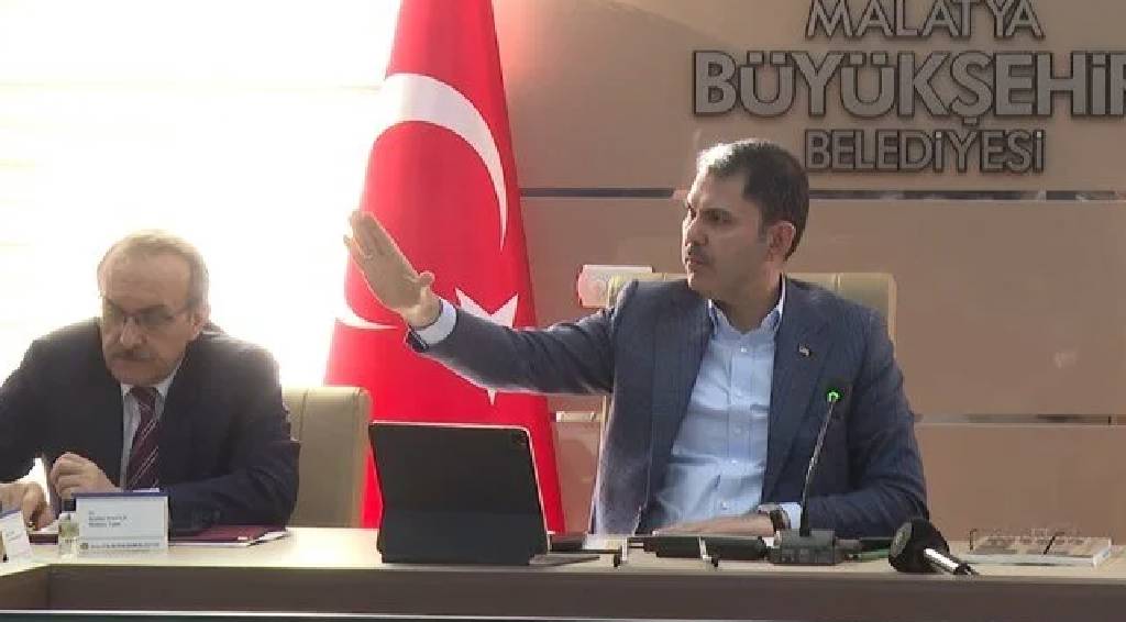 Bakan Kurum'dan deprem fırsatçılarına tepki! "5 bin liraya beton mu olur?"