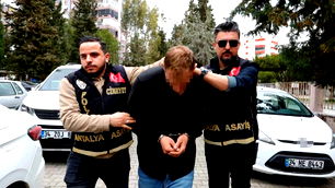 Antalya'da babasını bıçaklayarak öldüren zanlı tutuklandı