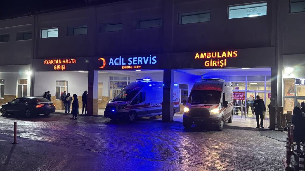 Sivas’ta yurtta kalan 53 öğrencide gıda zehirlenmesi şüphesi