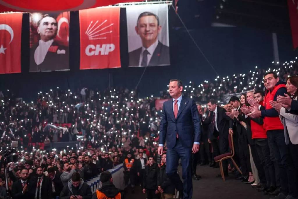 CHP'nin olağanüstü kurultayının iptali başvurusuna ret!