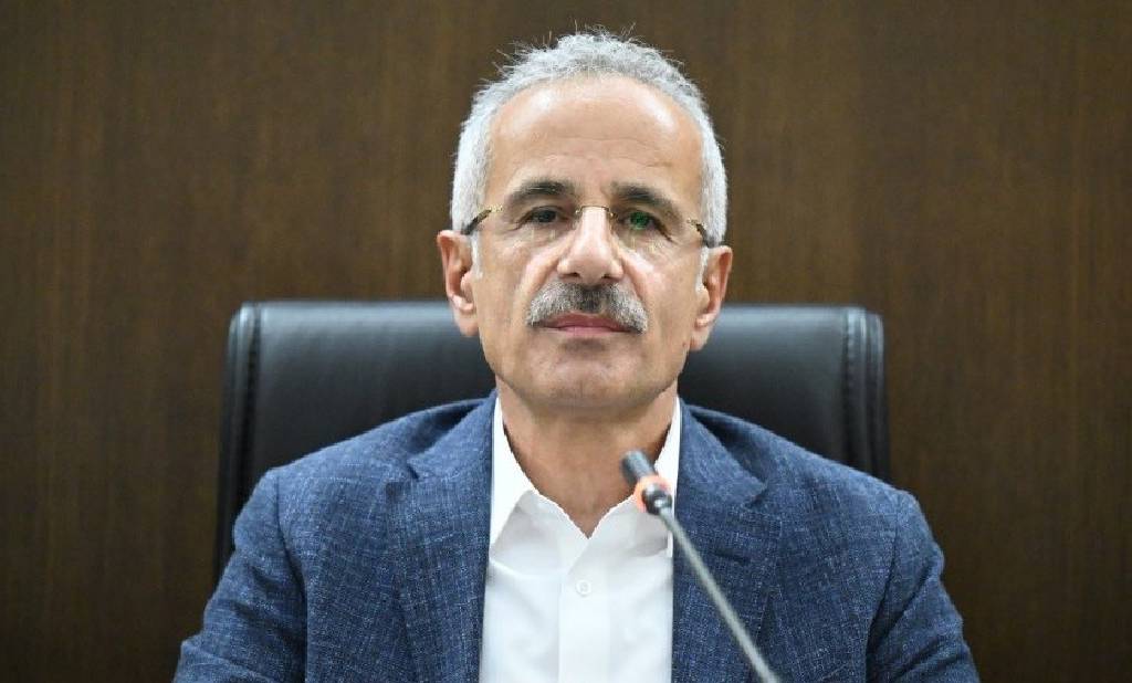 Bakan Uraloğlu'ndan 'Roblox' ve ‘Discord’ açıklaması: Görüşmeler sürüyor 