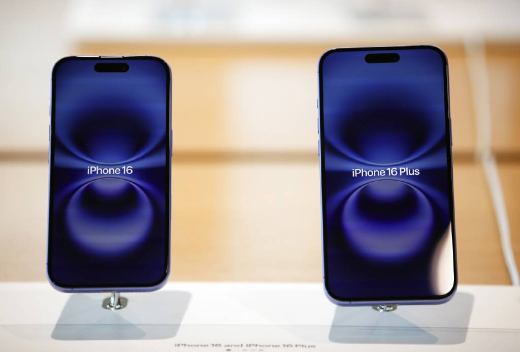 Apple, vergilerden kaçmak için Hindistan'dan ABD'ye yaklaşık 1,5 milyon adet iPhone getirdi!