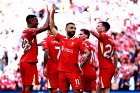 Salah yeni kral, Liverpool bitime 4 hafta kala resmen şampiyon