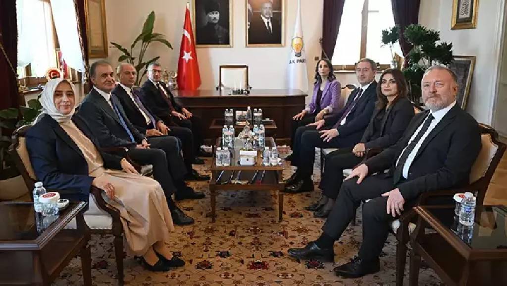 DEM Parti, AK Parti’yi ziyaret etti: "Süreçte duraksama yok"