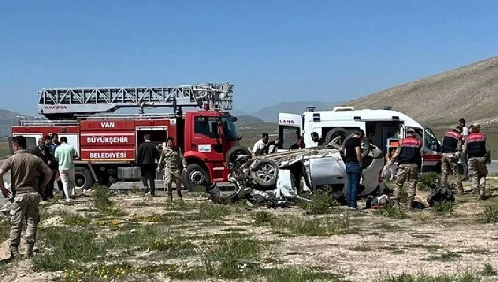 Van'da katliam gibi kaza: 4 ölü, 2 yaralı