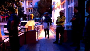 İzmir'de 4 kişi, "Cumhurbaşkanına hakaret"ten tutuklandı