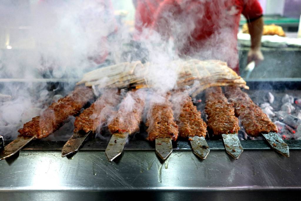 Tokat ve Sivas’ın meydan okumasına, cevap geldi! ‘Etin ve kebabın adresi Adana’dır’