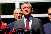 Özel’den asgari ücret açıklaması! ‘Ara zam yapılması için mücadele etmeliyiz’
