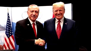 Türkiye'ye davet etti! Cumhurbaşkanı Erdoğan, Trump'la telefonla görüştü...