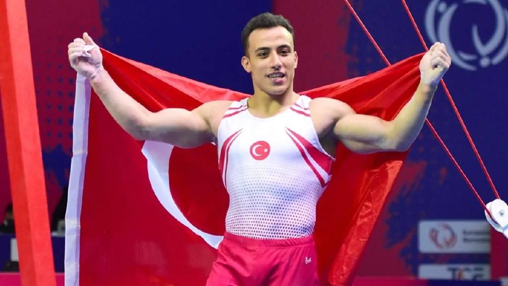 Milli sporcu Adem Asil, Avrupa Şampiyonu oldu