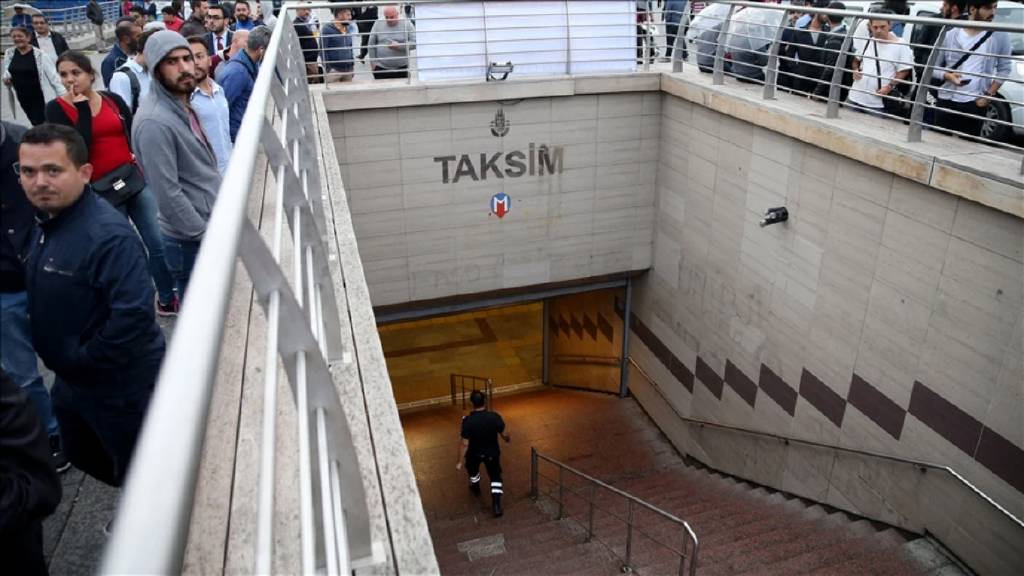 İstanbul'da bazı metro durakları kapatılacak