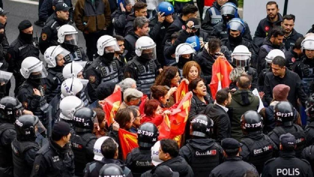 İstanbul'da 1 Mayıs gözaltıları: 36 kişi, adliyeye sevk edildi