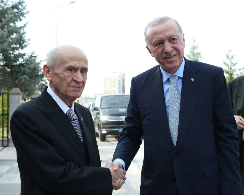 Cumhurbaşkanı Erdoğan, Devlet Bahçeli'yi ziyaret etti