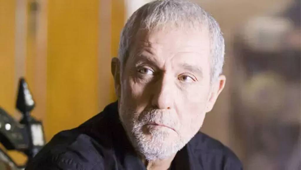 Usta sanatçı İlhan Şeşen hayatını kaybetti
