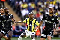 Fenerbahçe, sezonu galibiyetle kapattı: Konyaspor'u geriden gelerek yendi