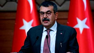 Bakan Tekin: Yıl sonunda zorunlu eğitimde değişiklik için karara varırız
