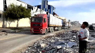Gazze’ye 100 yardım tırı girdi…