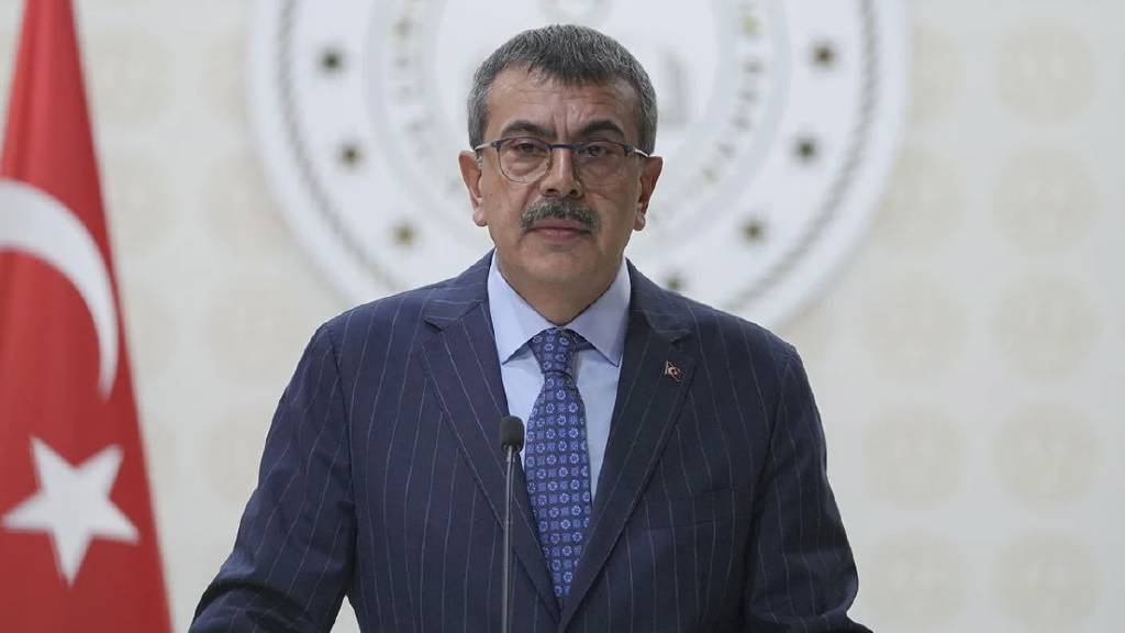 Yusuf Tekin'den yaz tatili açıklaması